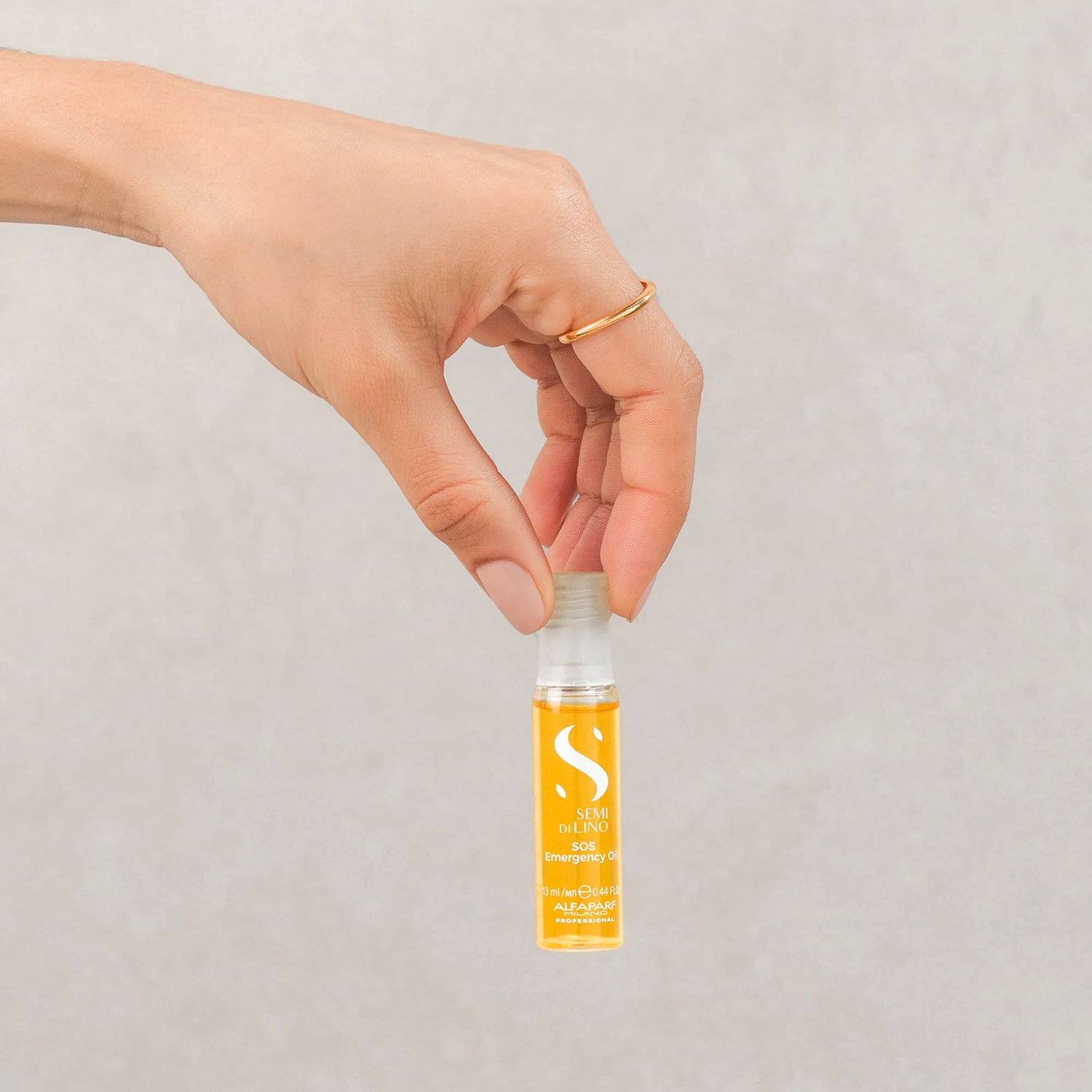 Tratament profesional de reconstrucție pentru păr deteriorat, Alfaparf Milano, SOS Emergency Oil, 6 x 13 ml — imagine 4