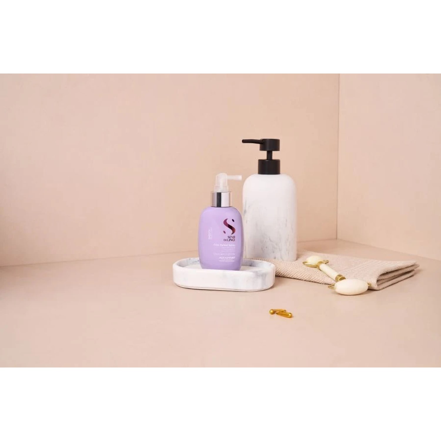 Spray anti-frizz pentru netezirea părului rebel, Alfaparf Milano, Frizz Defeat Spray, 125 ml — imagine 3